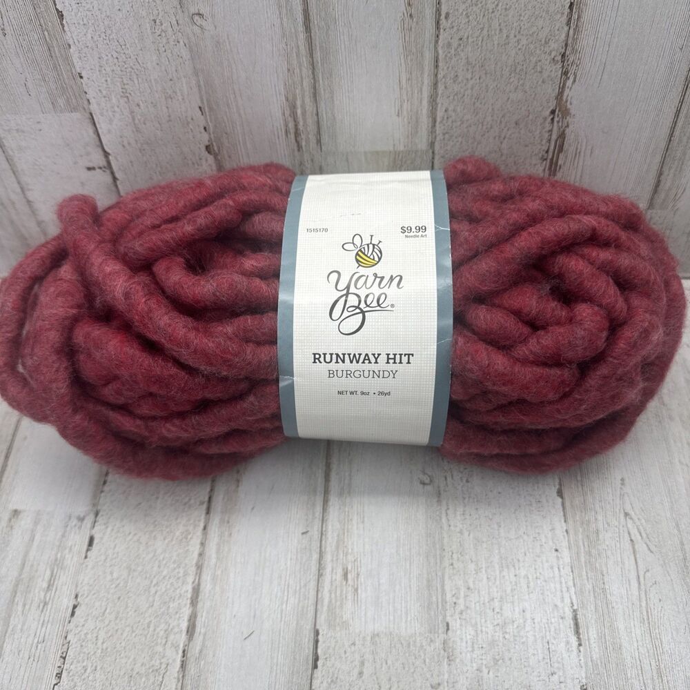 Yarn Bee Runway Hit Burgundy 9 oz 26 Yards Skein 100% Acrylic Jumbo Weight New